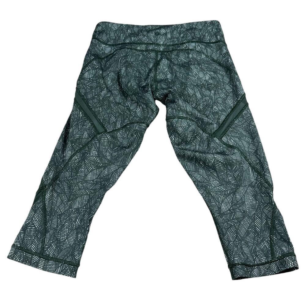 LULULEMON Green White Palm Tree Mesh Inset Cropped Leggings Women's Size 6 - Picture 2 of 7